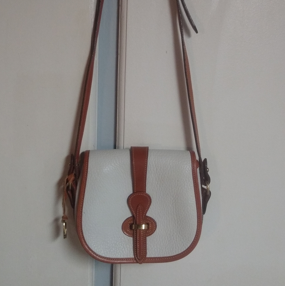 Dooney & Bourke vintage crossbody leather bag